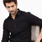 Men Regular Fit Solid Casual Shirt